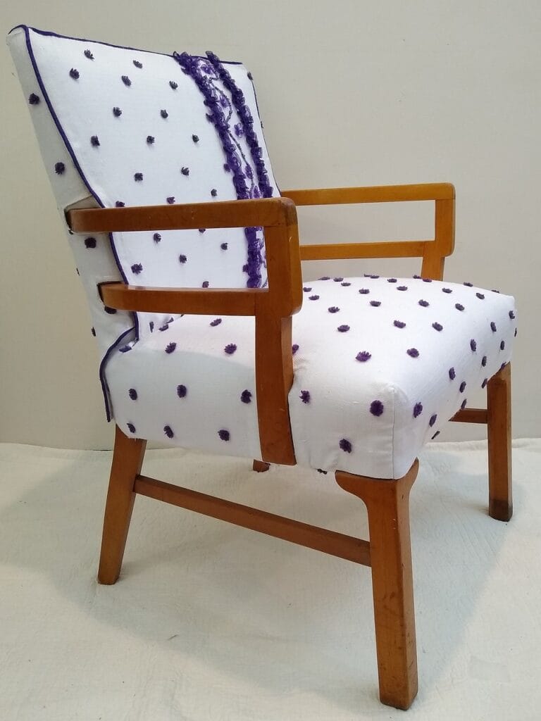 accent chairs
