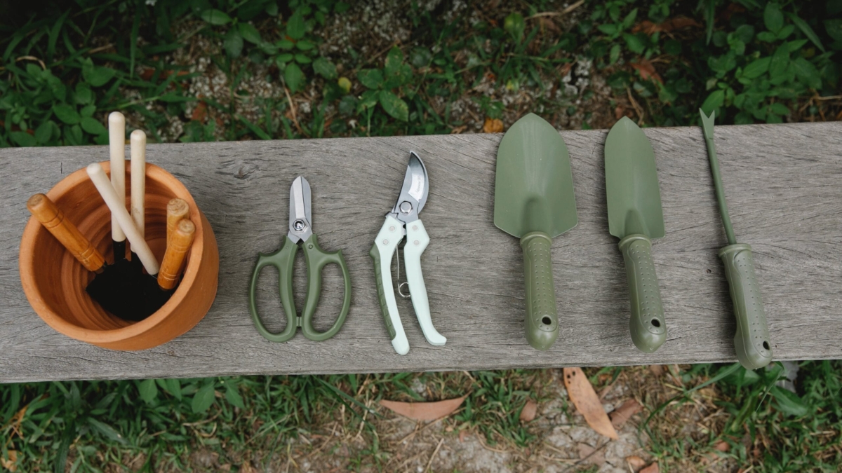 Which Garden Tool is Used for Cutting